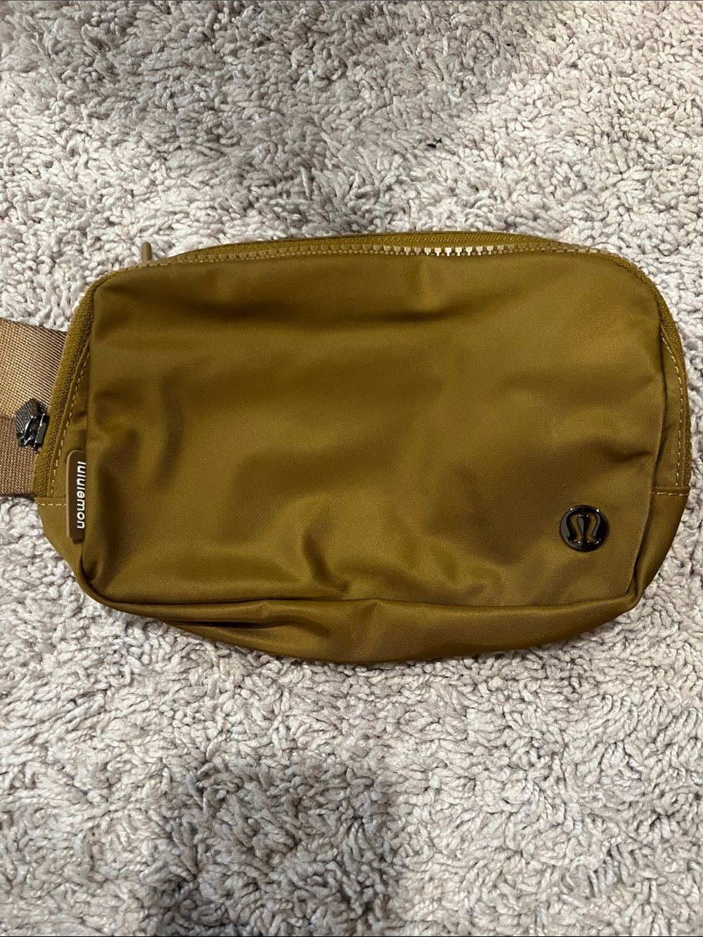 lululemon athletica Men's Olive Waist Pack